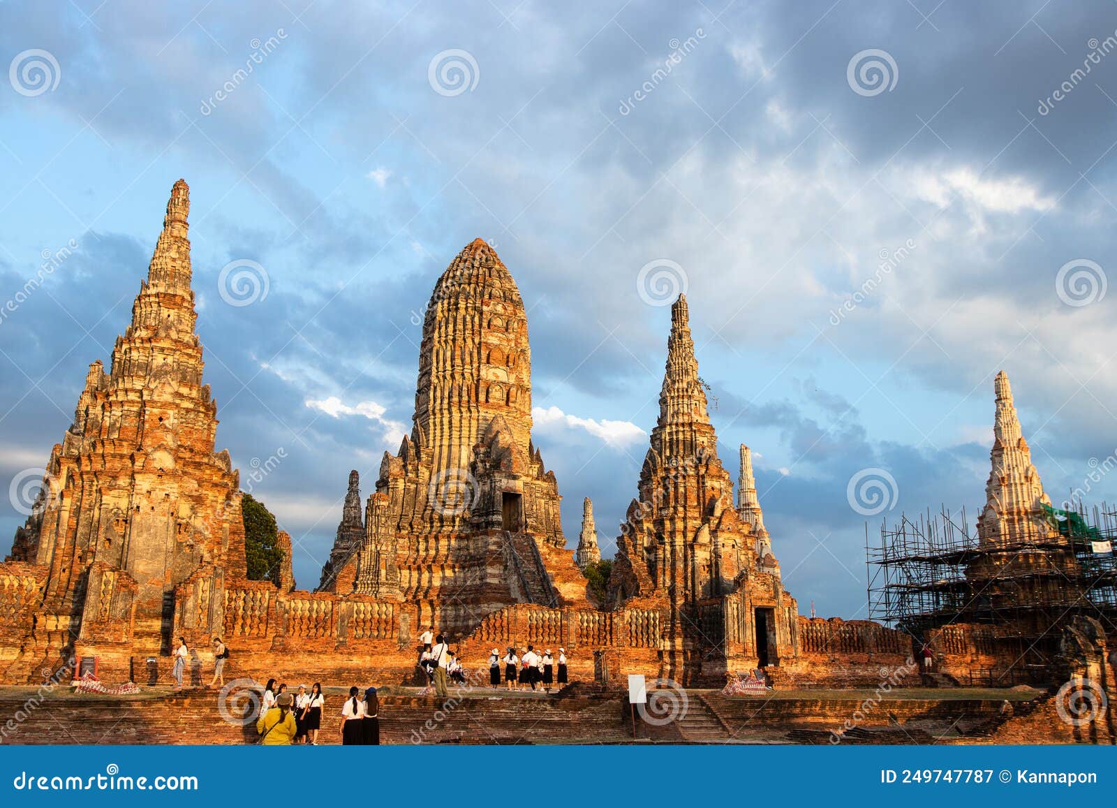 People Travel To Wat Chaiwatthanaram Temple in Phra Nakhon Si Ayutthaya Province, Central Editorial Photography - Image of ayutthaya: 249747787