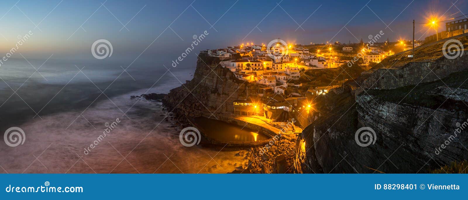 azenhas do mar, portugal at night