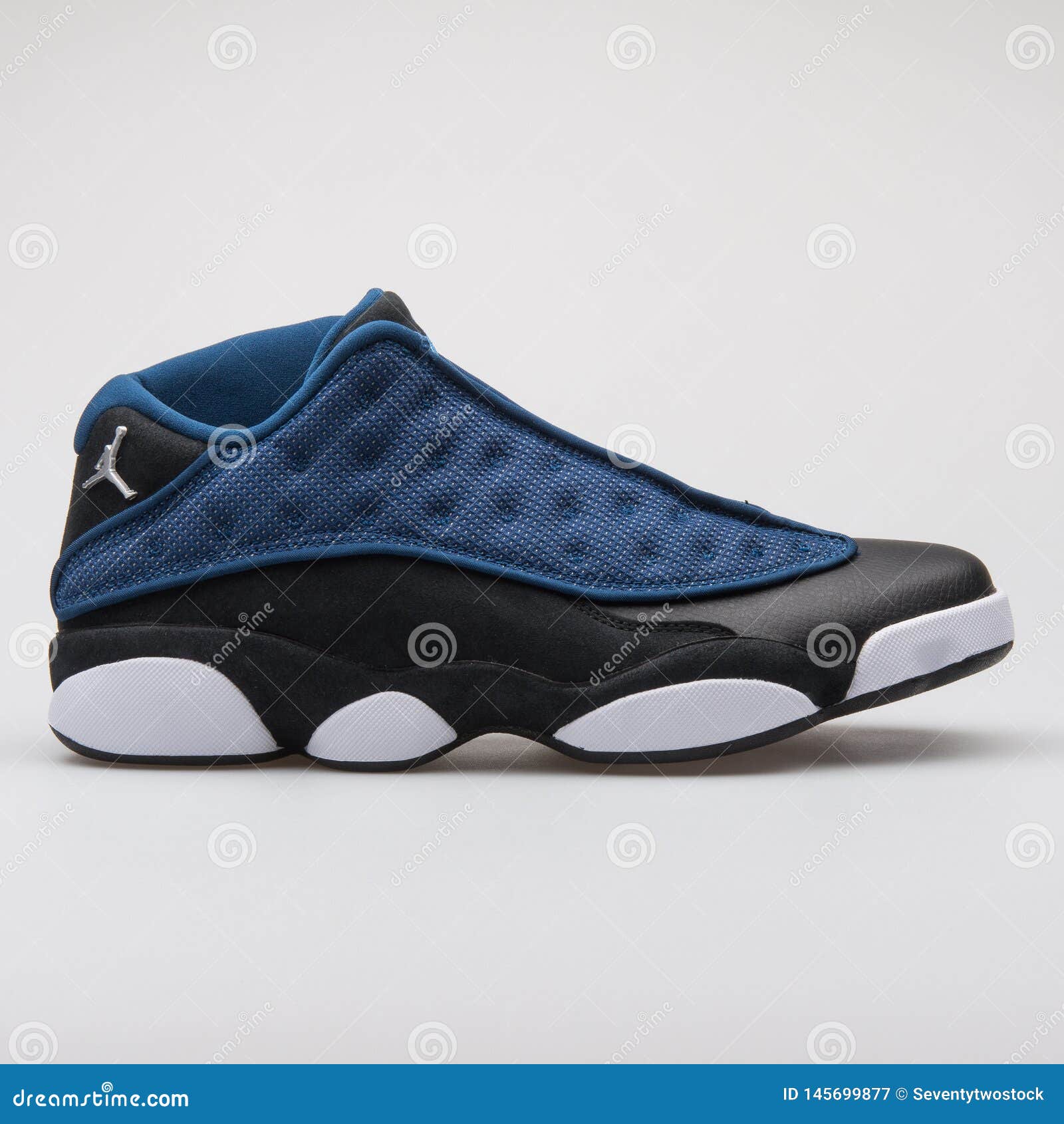 jordan retro 13 negras