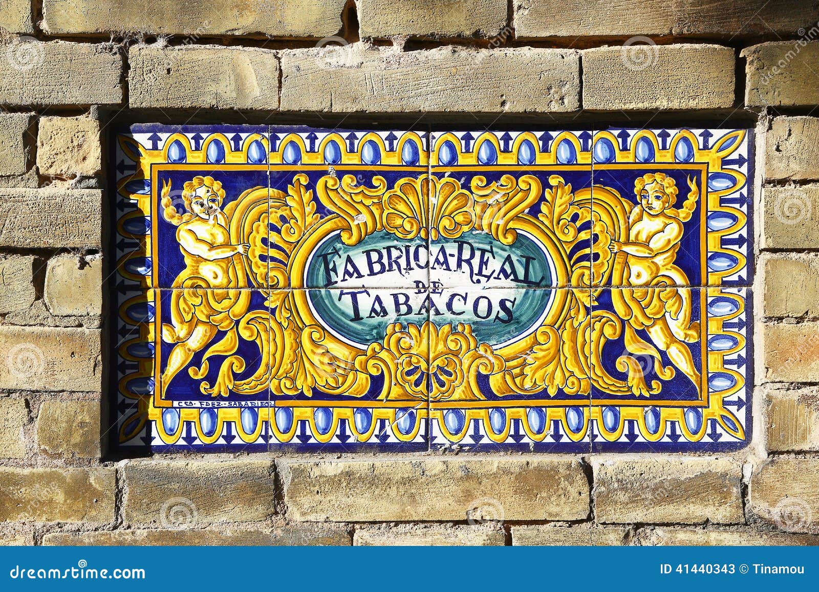 azulejo reporting fabrica real de tabacos, sevilla