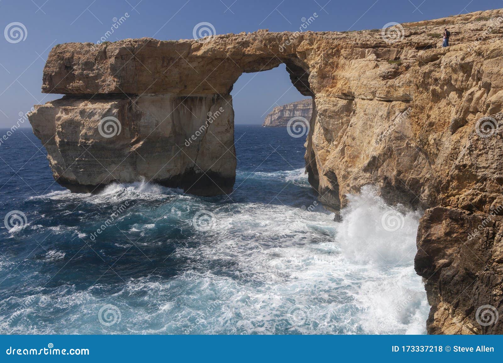 Azure BrowserFenster Rock Formation Gozo Malta