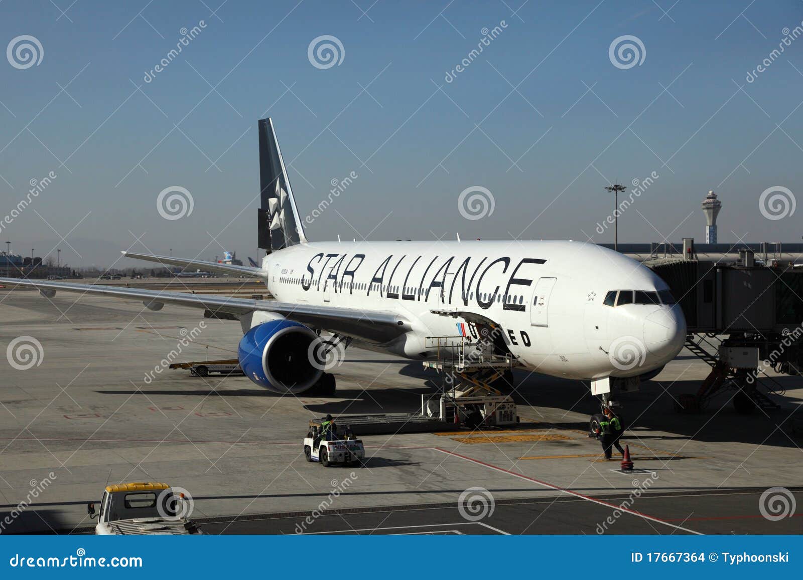 Aéronefs d'alliance d'étoile. Star les aéronefs d'alliance à l'aéroport international capital de Pékin. Photo prise à la 6ème du décembre 2010