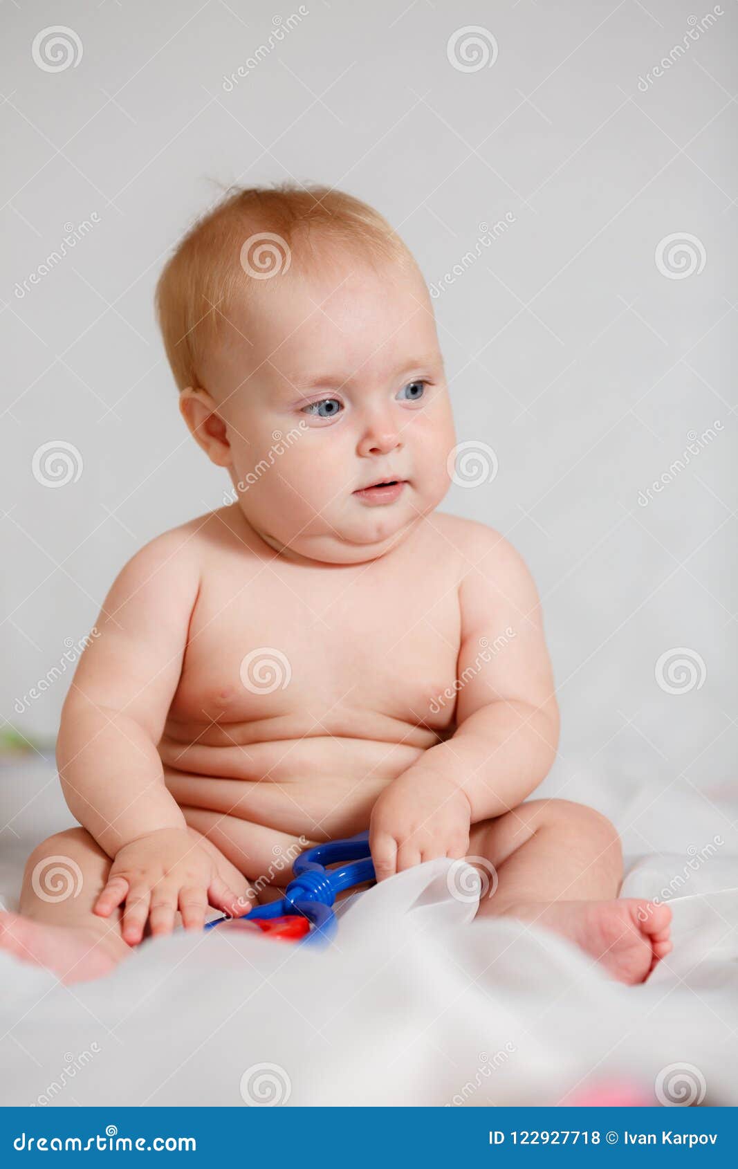 Bebe Heureux De Bebe De 9 Mois Photo Stock Image Du Humain Adorable Bebe Heureux De Bebe De 9 Mois Photo Stock Image Du Humain Adorable