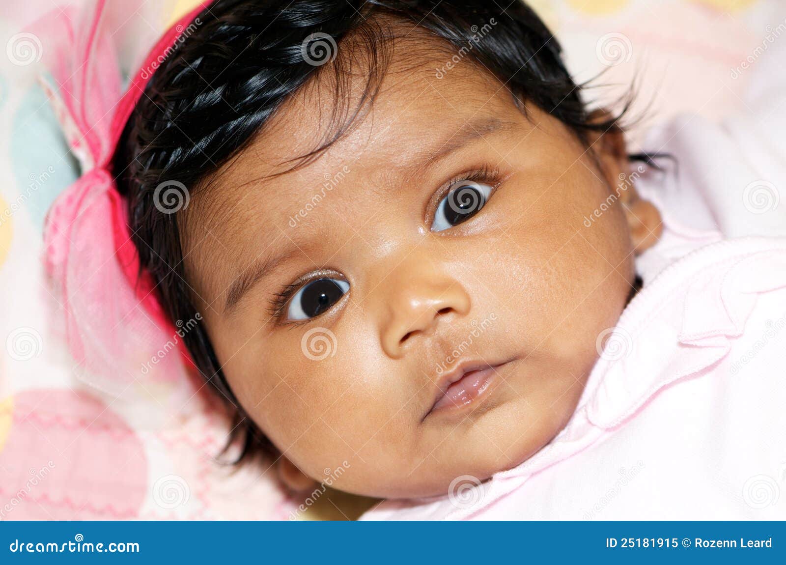 Bebe Indien Image Stock Image Du Visage Fonce Jeune