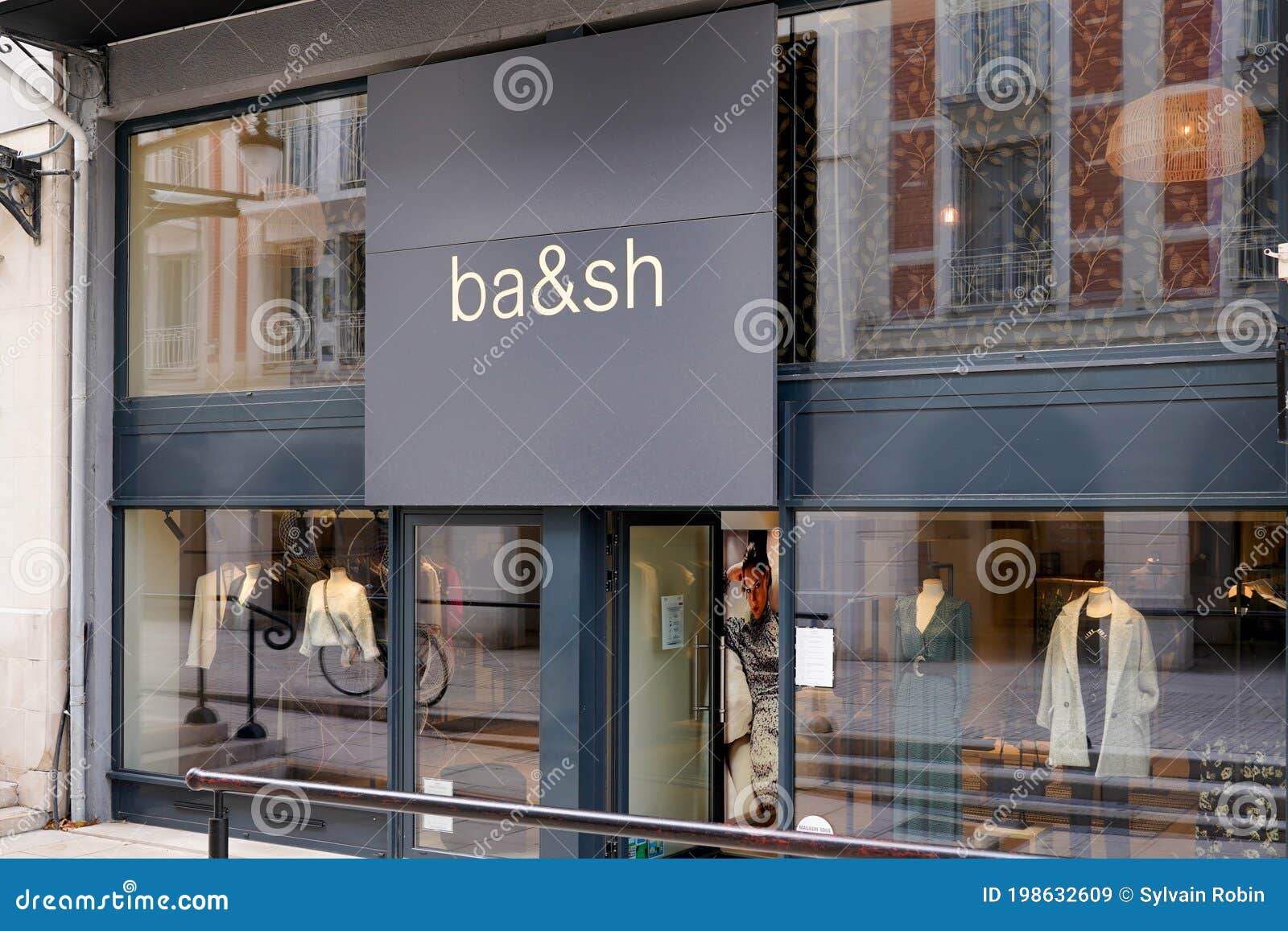 Ba&sh Sign Text and Logo Front of Store of Fashion Women Clothing Shop  Editorial Stock Image - Image of grey, modern: 198632609