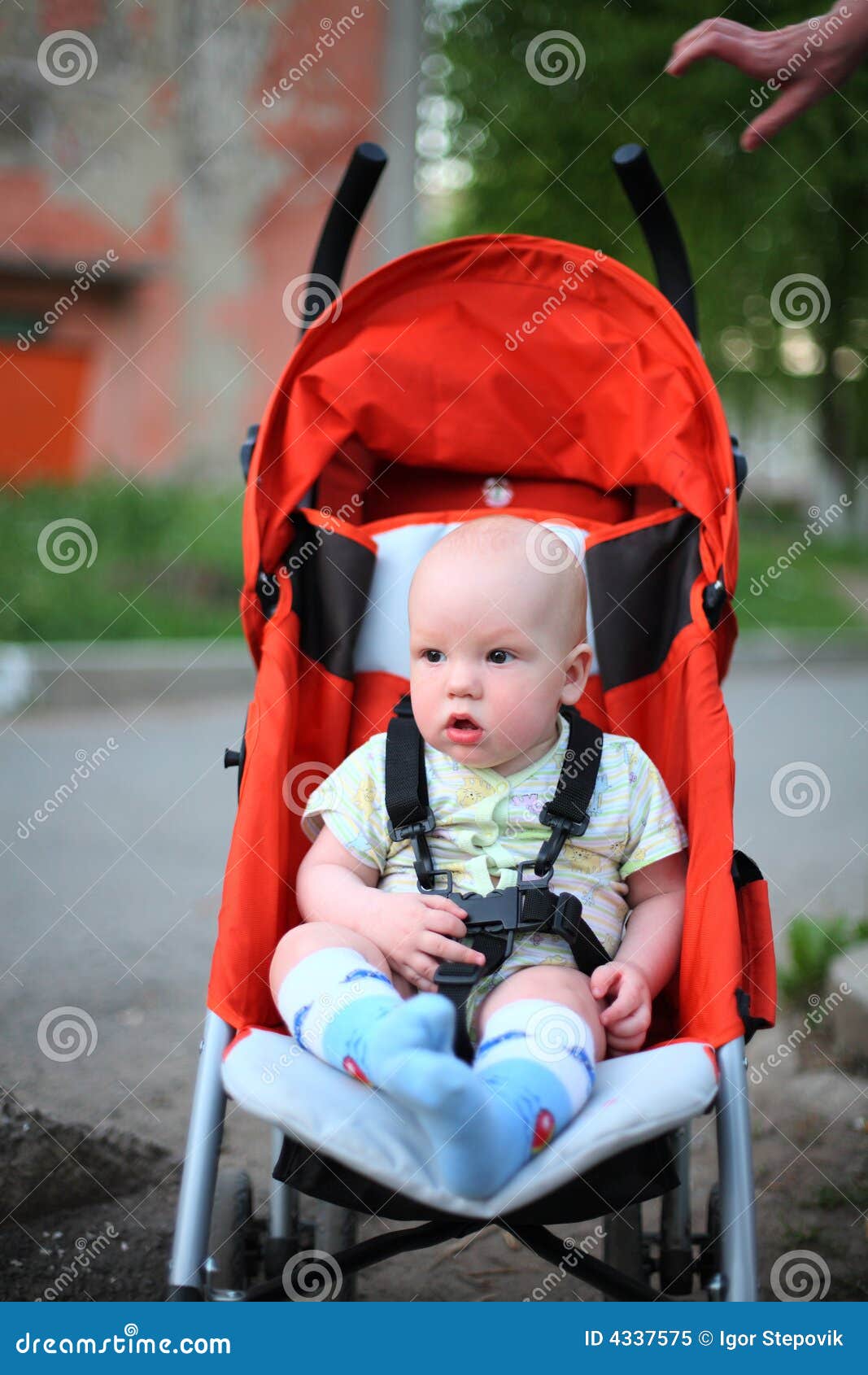 Baby kidnapping stock image. Image of parent, kidnapping 4337575