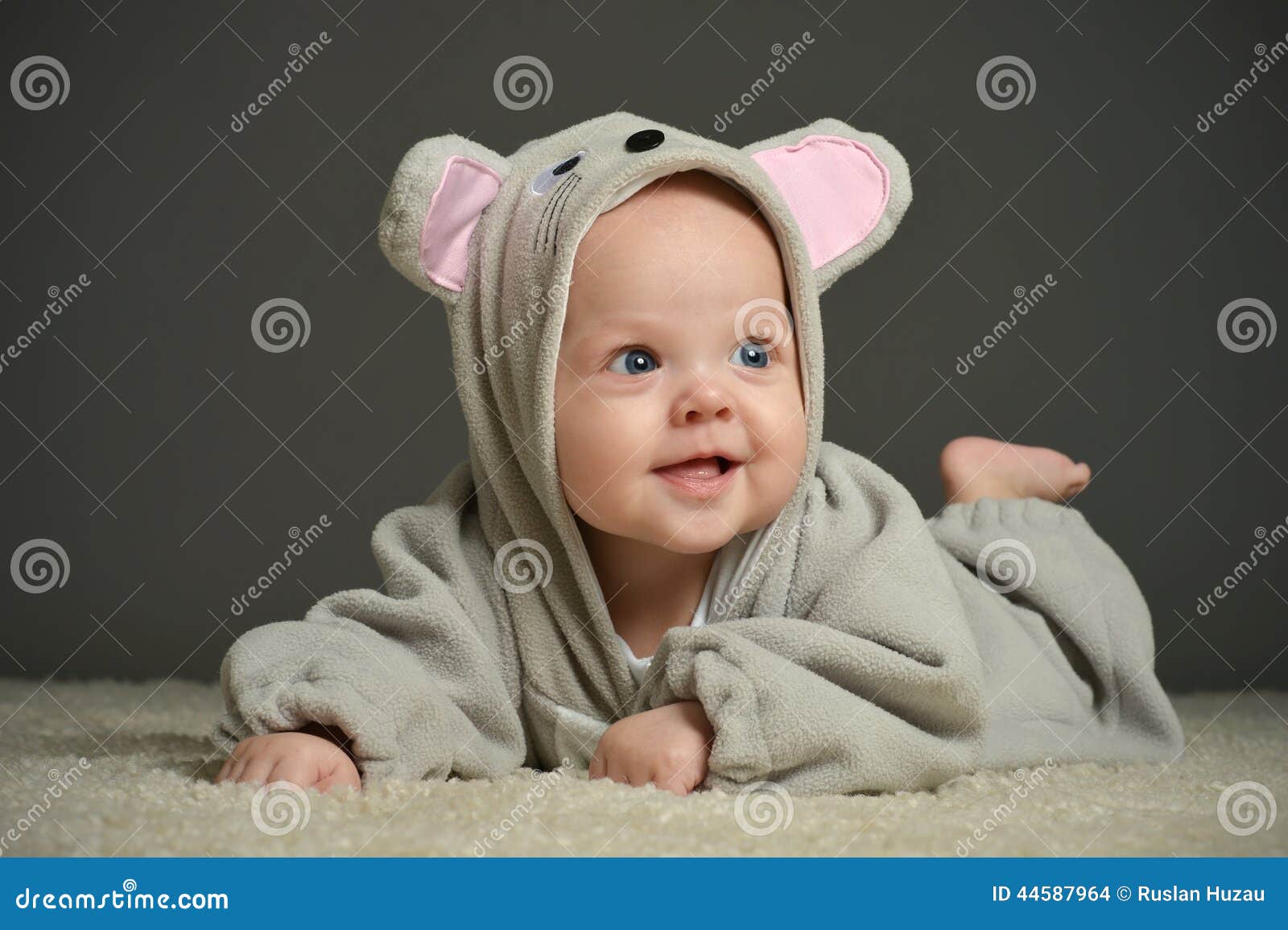 Baby in mouse costume stock photo. Image of blanket, expression 44587964