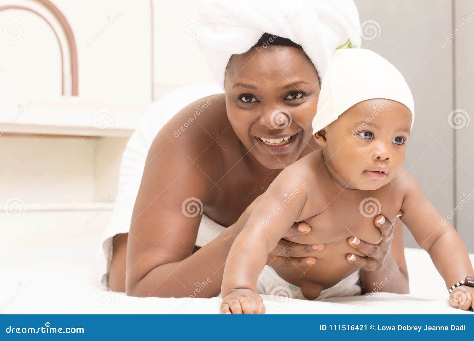 Moms Who Still Bathe With Sons