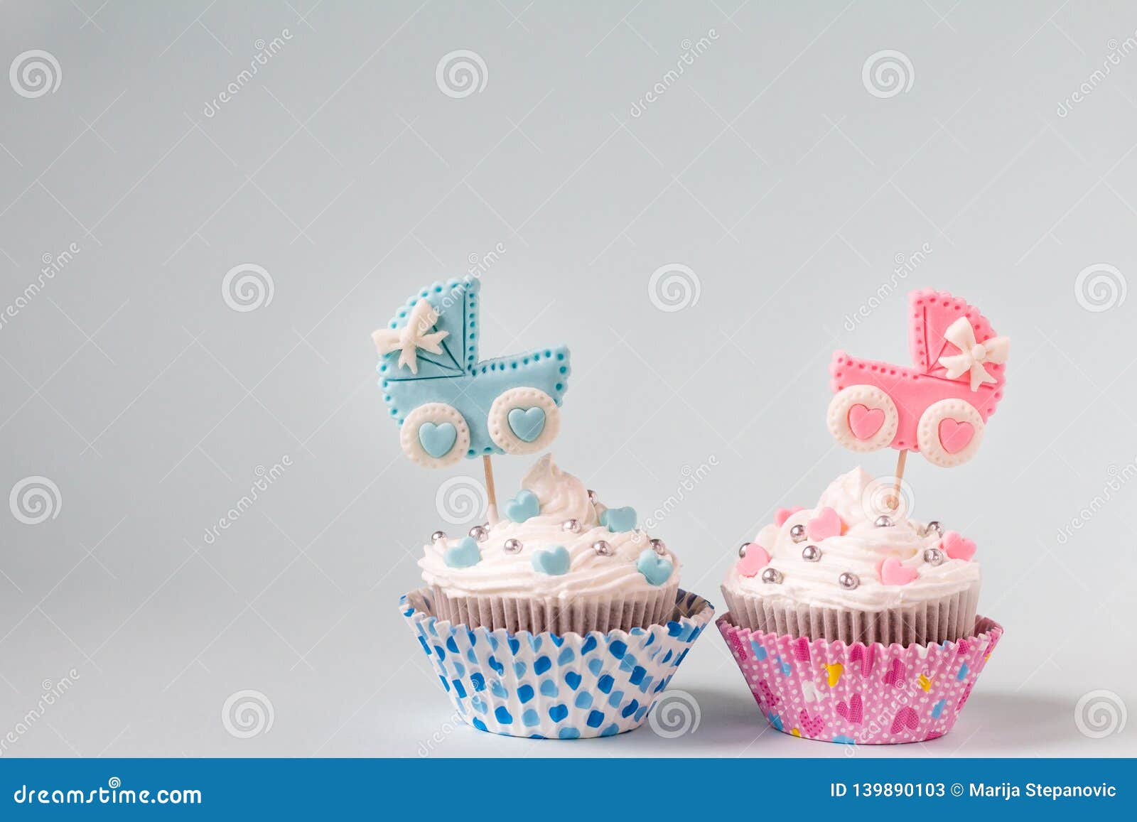 Baby Shower Cupcake For A Girl And A Boy Twins Newborn Announcement Baby Shower Cupcake For A Girl And A Boy Twins Newborn Announcement