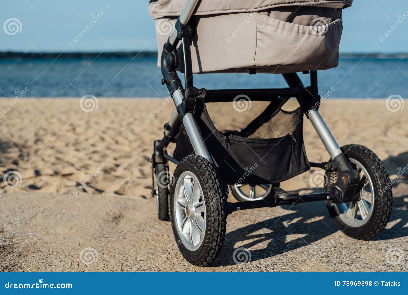 stroller for beach sand