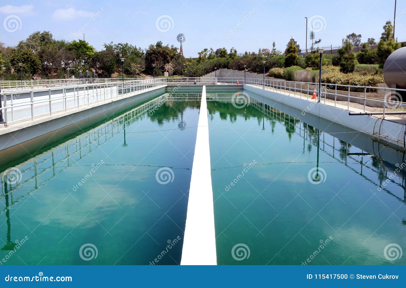 bacia-do-contato-de-irvine-ranch-water-district-chlorine-imagem