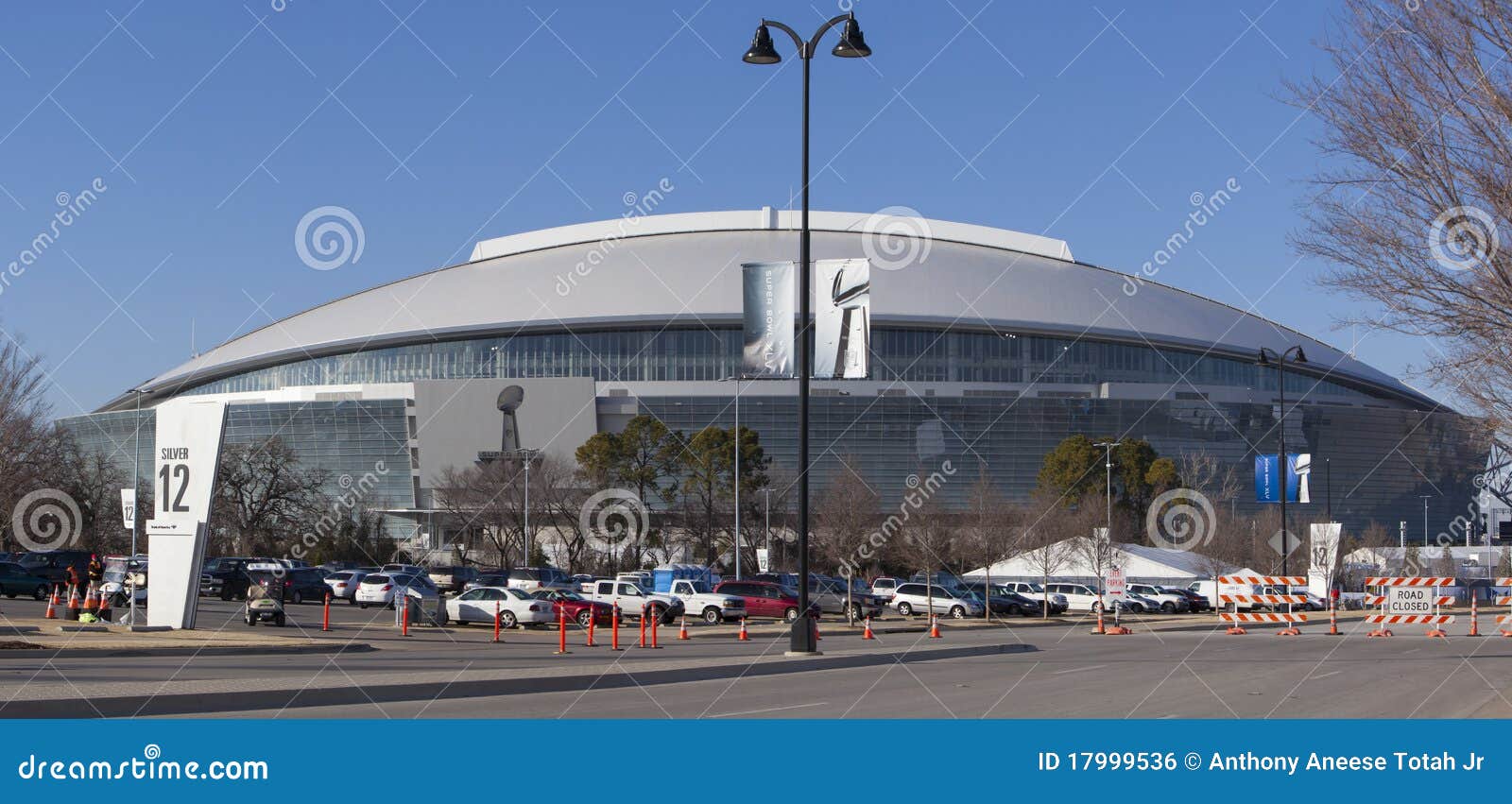 Estádio De at&T, Texas-Protestors De Arlington Em Peles-vermelhas Contra O  Jogo Dos Vaqueiros Imagem Editorial - Imagem de raia, nantes: 81339820