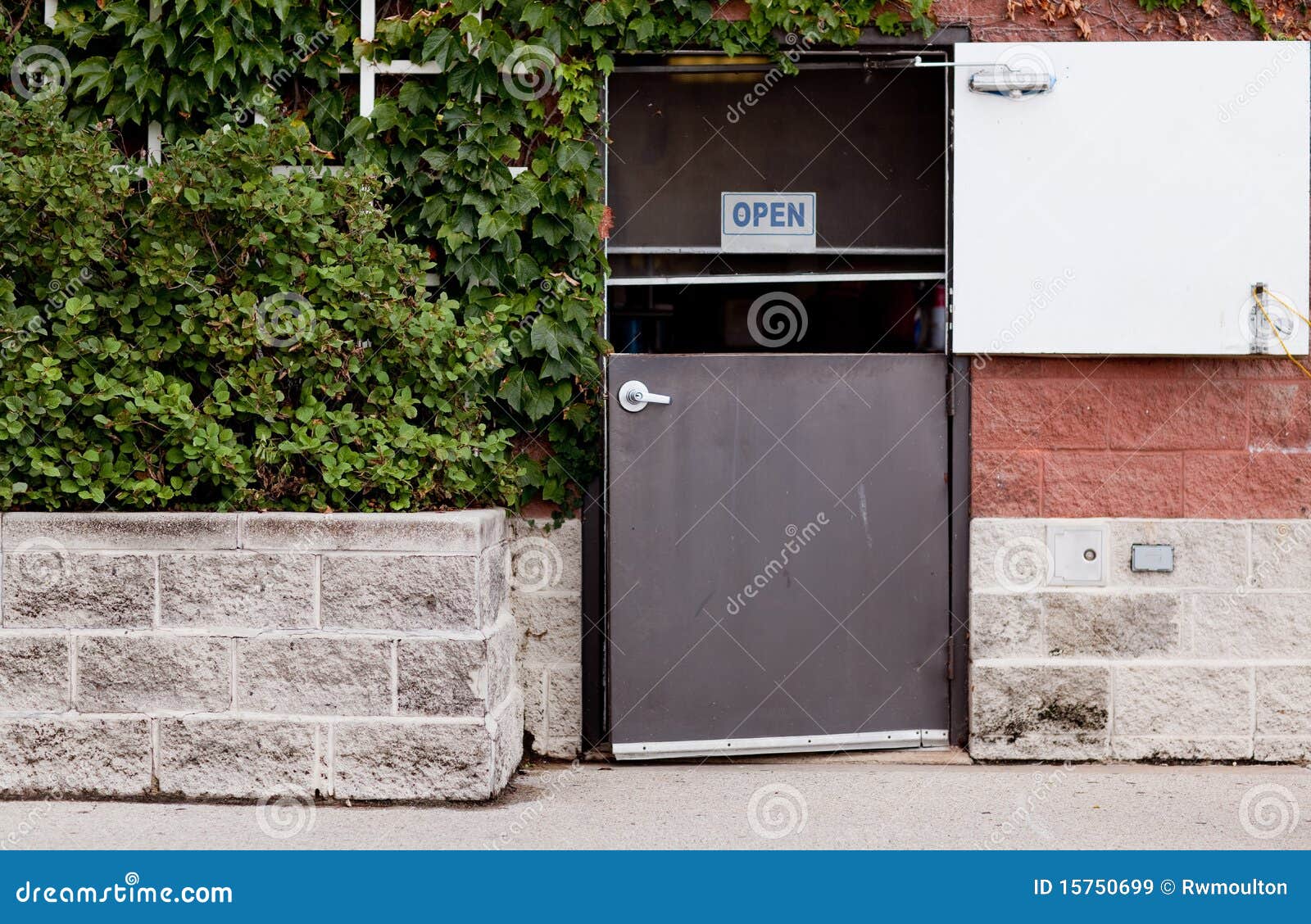 Back door to restaurant stock image. Image of kitchen 15750699