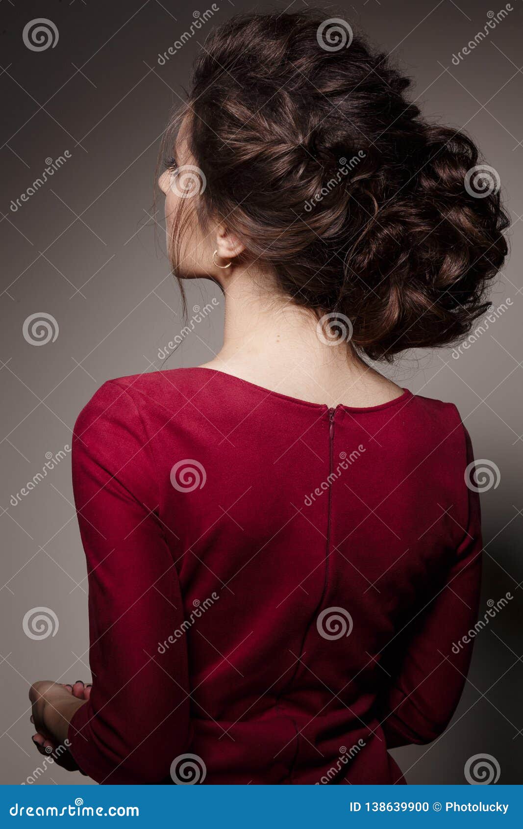 Back View of Brunette with Stylish Haircut. Stock Photo - Image of  luxurious, curly: 138639900