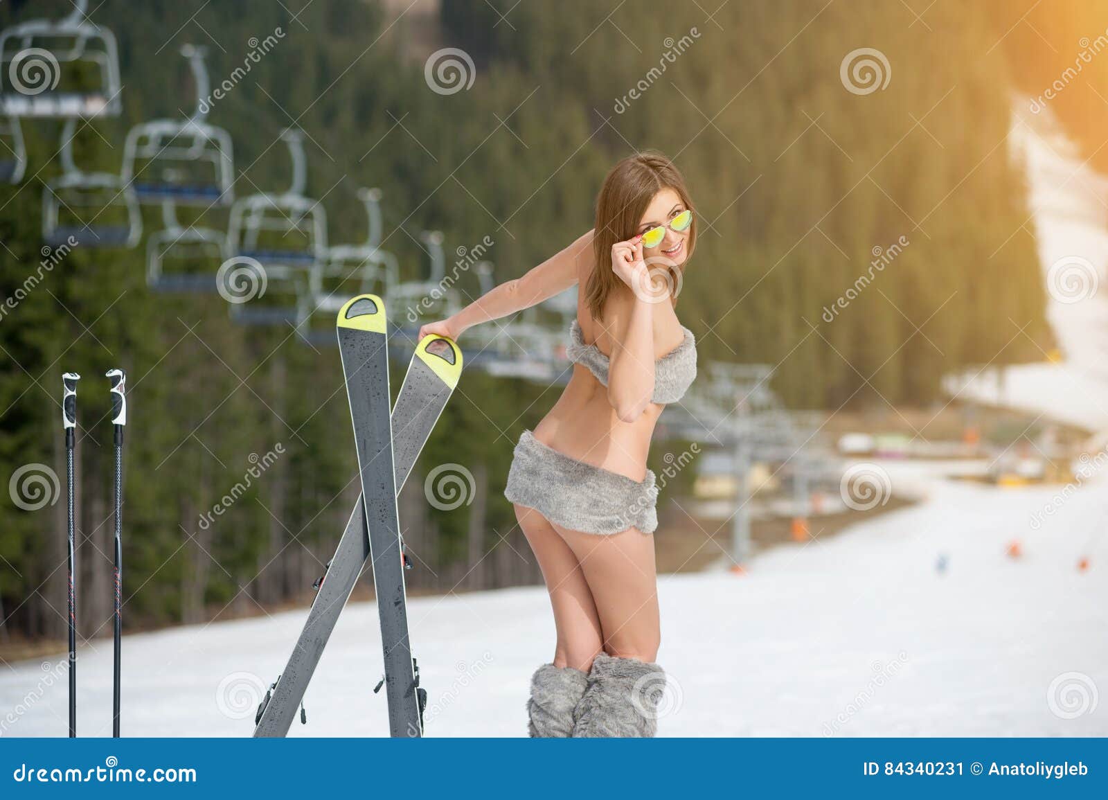 Skigirl Naked