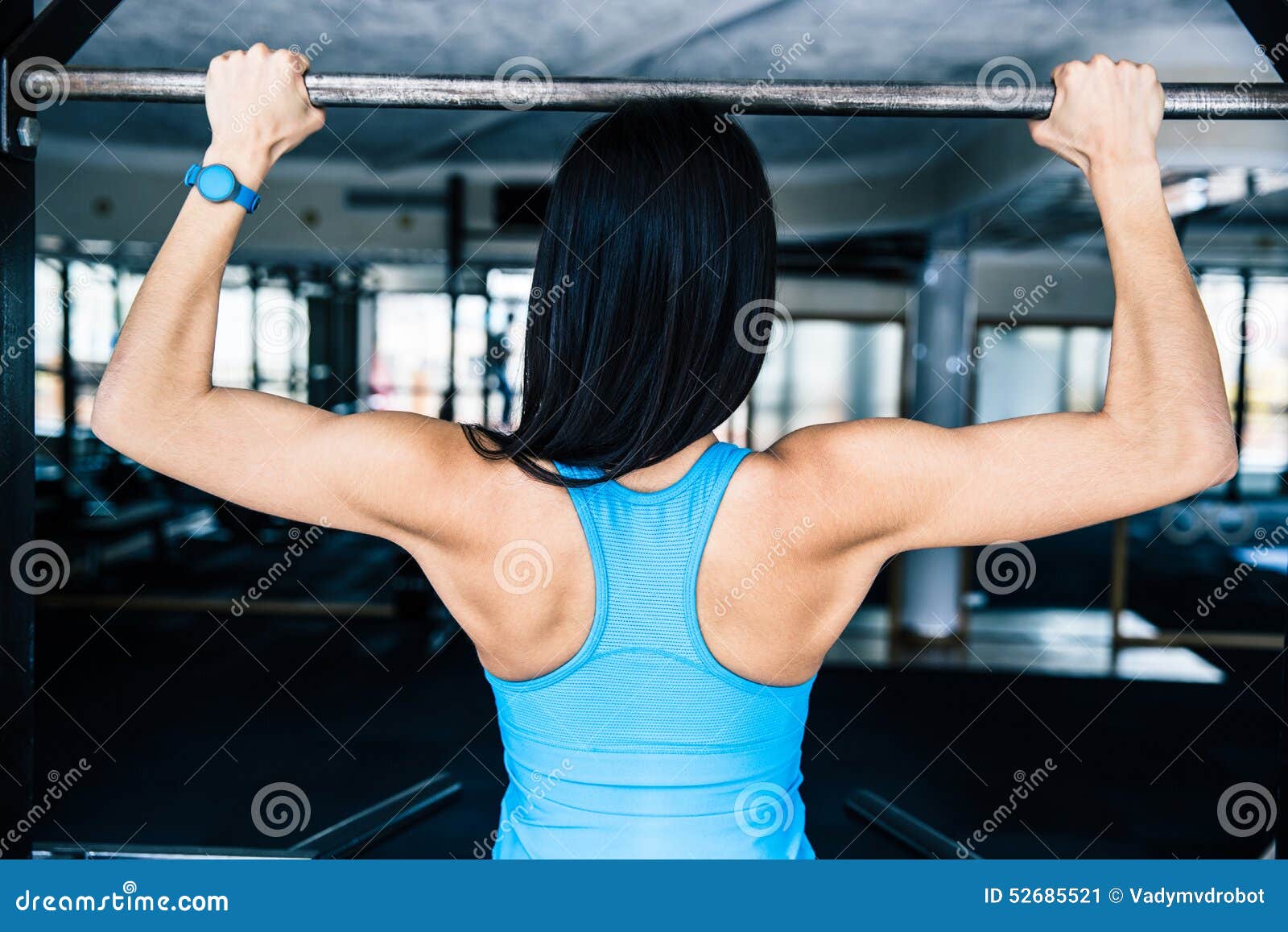 Back View Beautiful Strong Muscular Woman Stock Photo 593485721