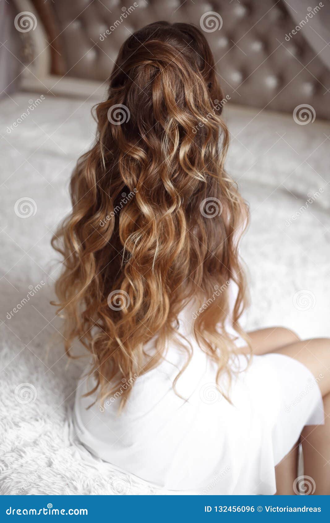 Back View Of Wedding Hairstyle Beautiful Brunette Bride