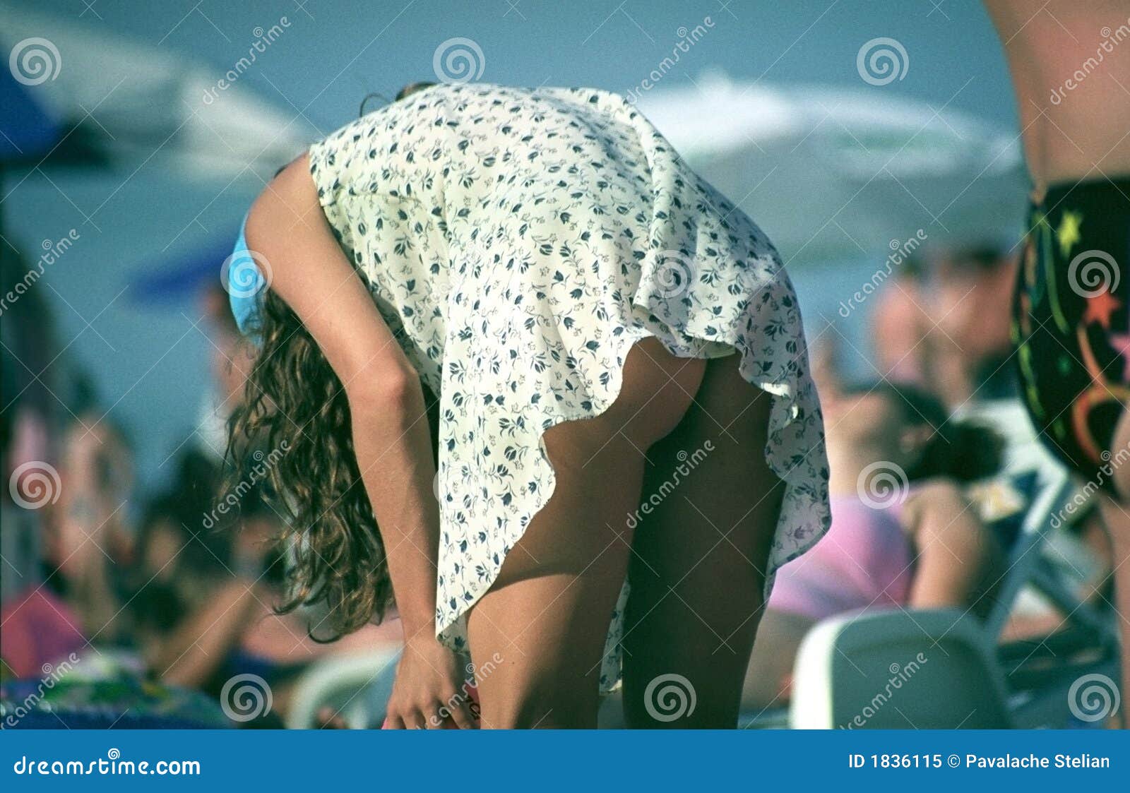 Girl Bending Over Pics