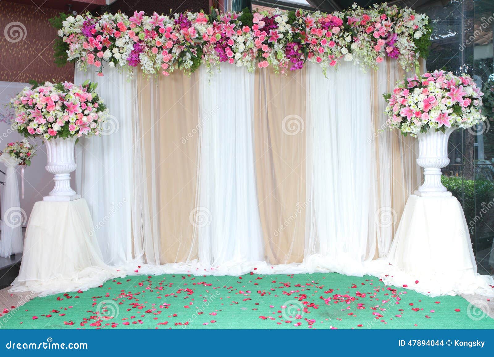 backdrop-flowers-arrangement-wedding-ceremony-colorful-white-gold-fabric-ready-47894044.jpg