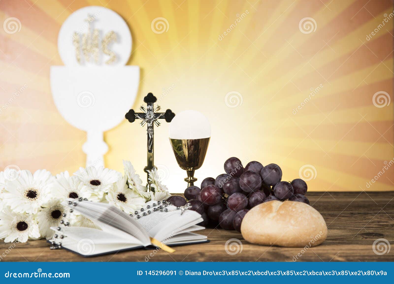 Details 300 first holy communion background