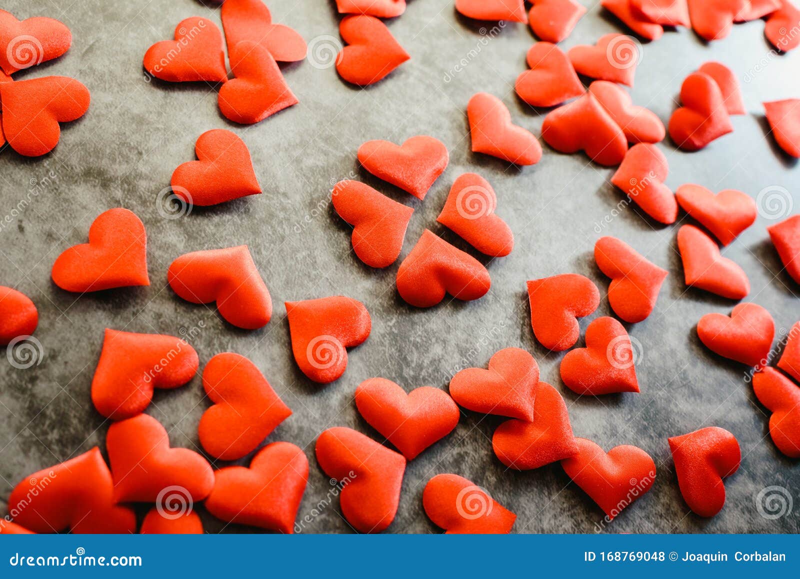background of red romantic hearts to usar on valentine`s day