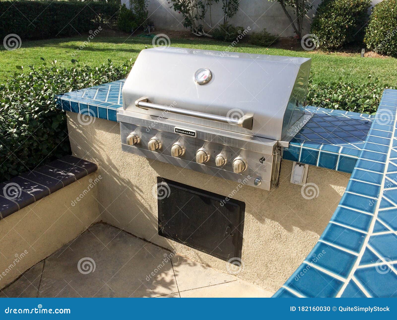 backyard bbq barbecue built in 