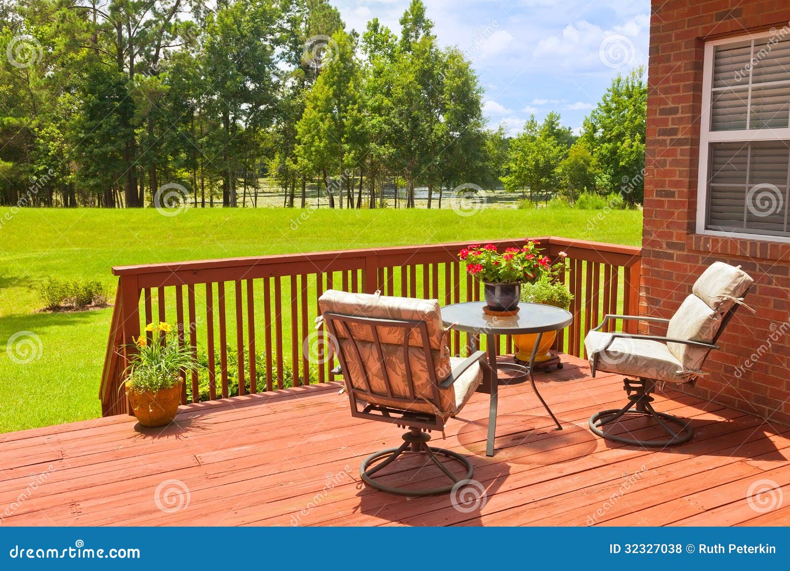Backyard Deck Royalty Free Stock Photos - Image: 32327038 Backyard Deck Royalty Free Stock Photos - Image: 32327038 on House Backyard Deck id=73827