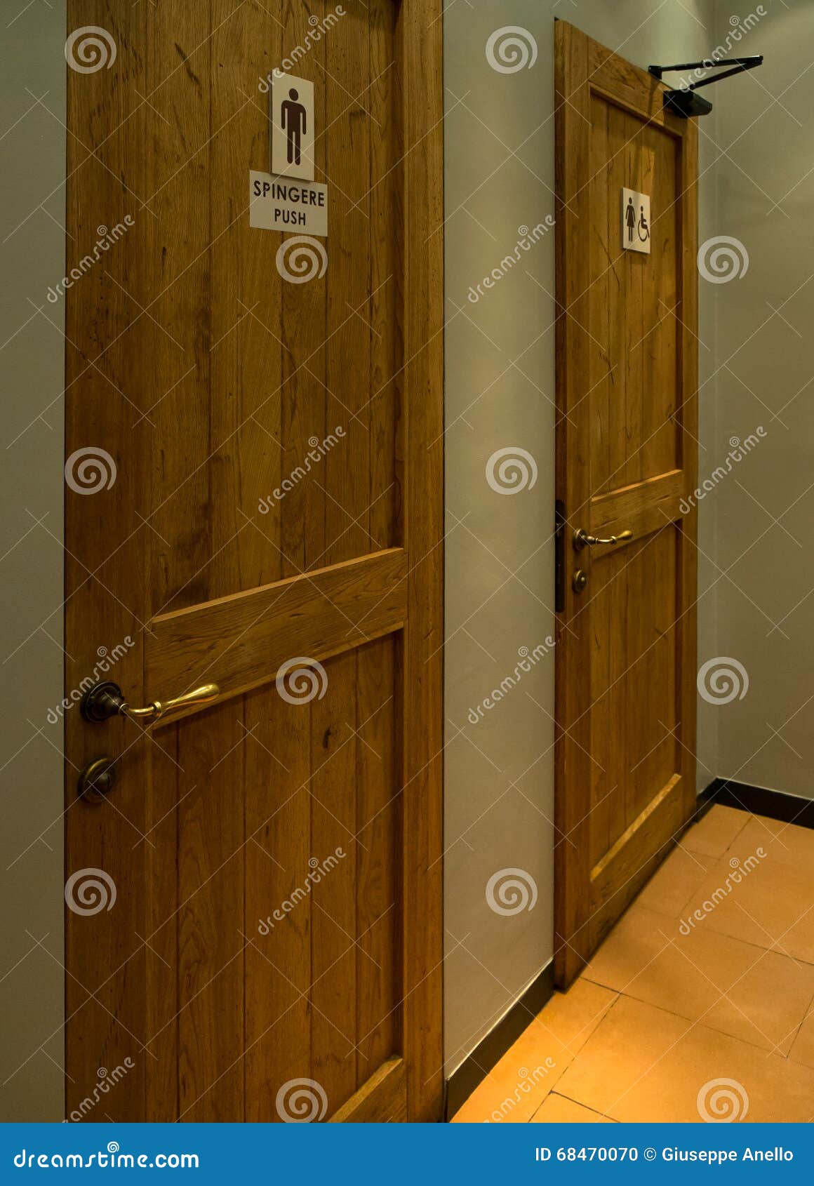 Badezimmerturen Stockfoto Bild Von Zeichen Toilette 68470070