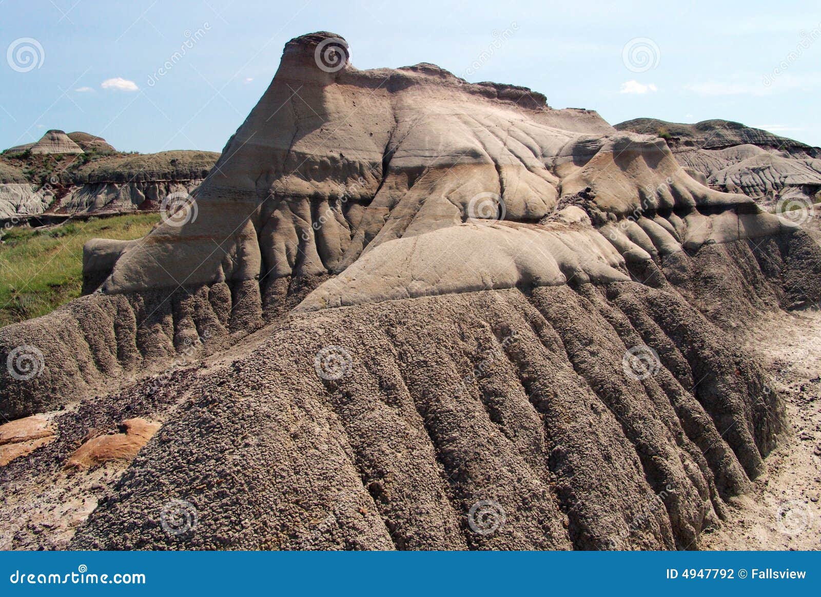 Geologic features of the badland terrain at provincial dinosaur park (many dinosaur fossils have been found in this area), alberta, canada