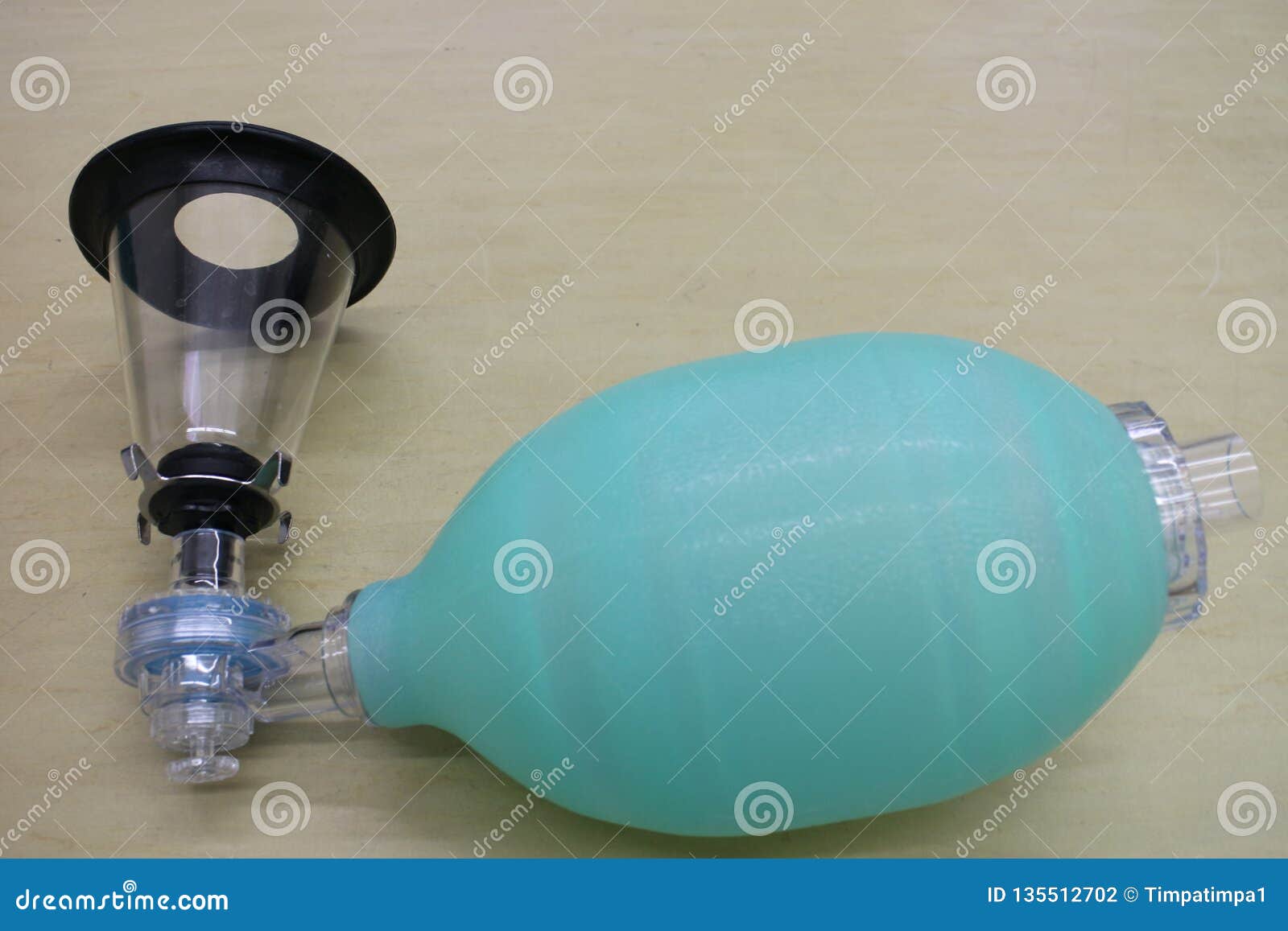583 Bag Valve Mask Royalty-Free Images, Stock Photos & Pictures |  Shutterstock