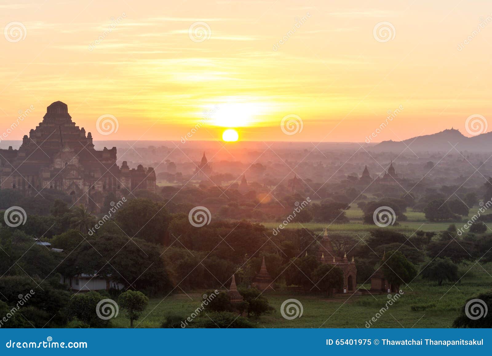 Bagan Sunset auf Myanmar im November 2014. Bagan Sunset auf Myanmar Nov.