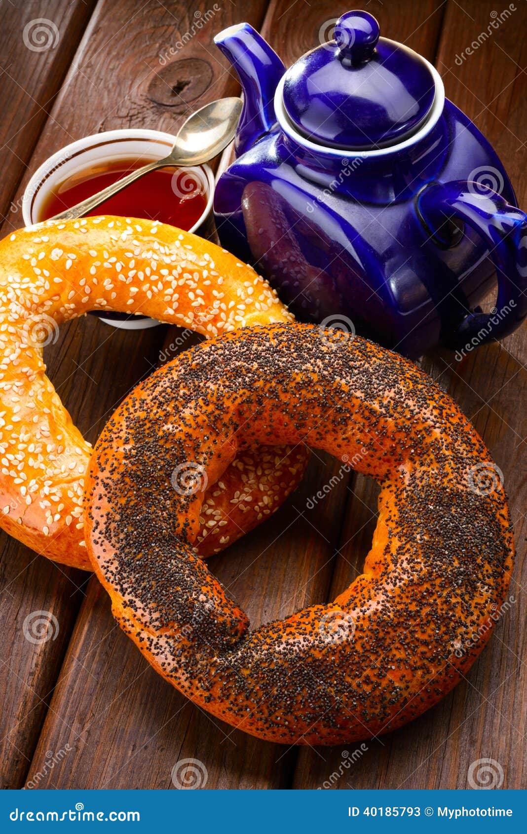 Bagel and Tea for Breakfast Stock Image Image of food, onion 40185793