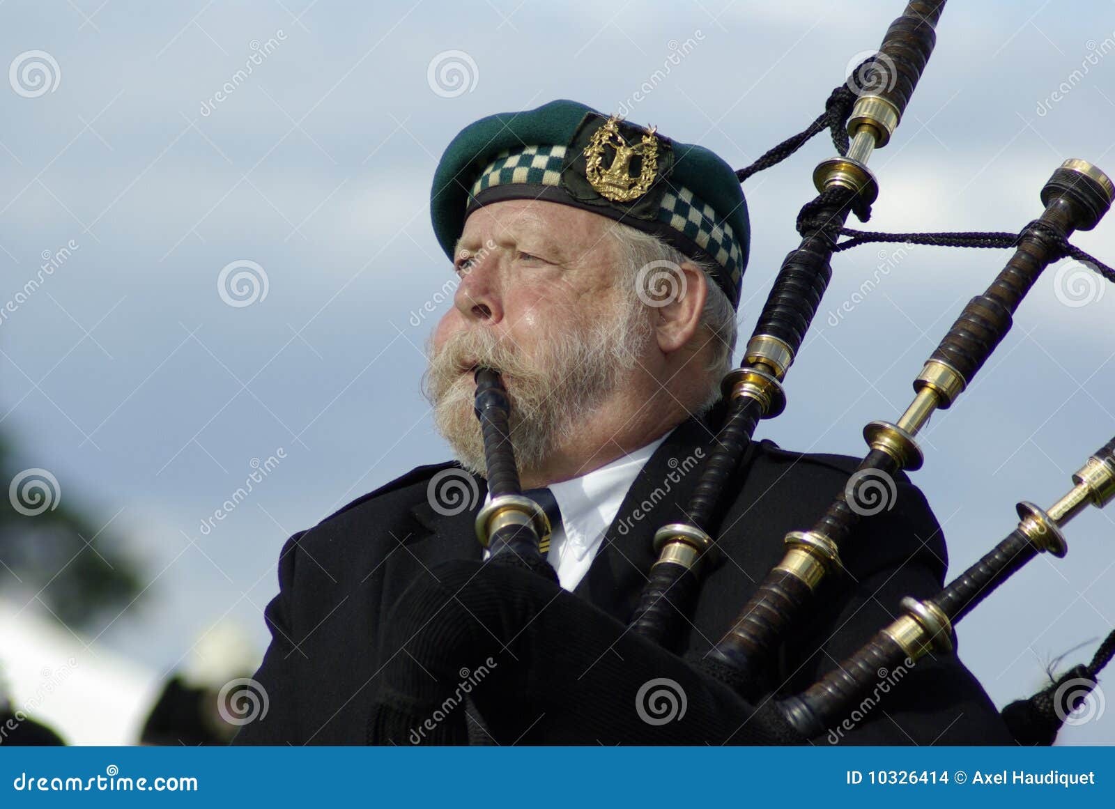 Bagpipe Player in Edinburgh Editorial Stock Image Image of pipe