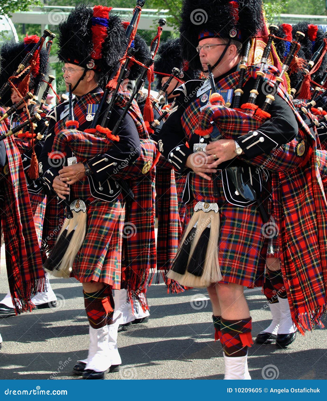 Bagpipers in a parade editorial image. Image of scotch 10209605