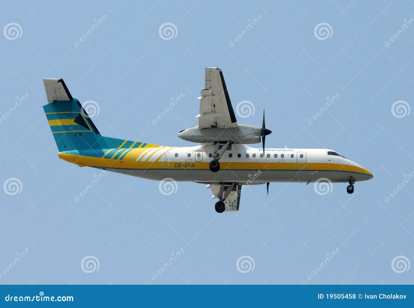 Bahamasair Propeller Airplane Editorial Stock Photo Image 19505458