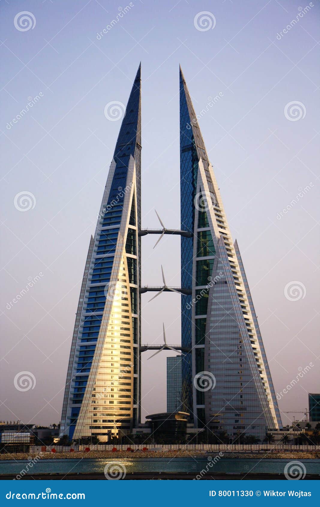 Bahrain World Trade Center Editorial Image Image Of Skyscrapers