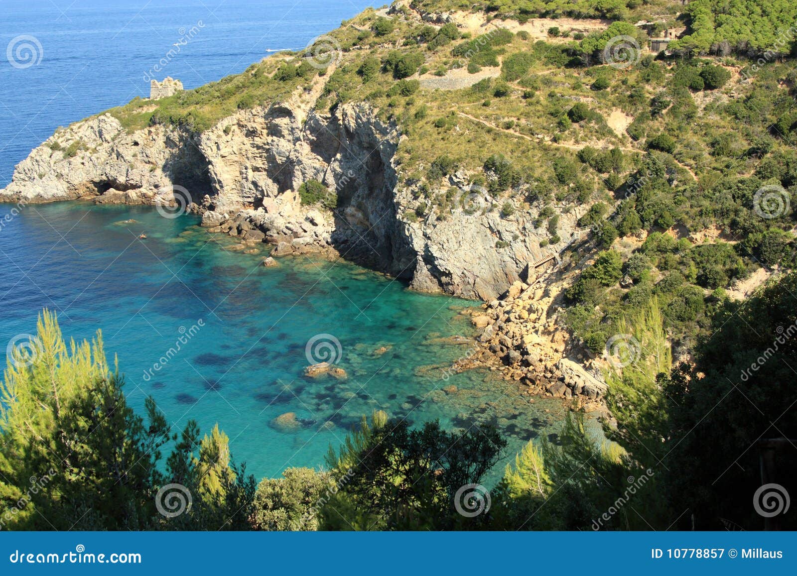 Foto della baia del mare in Italia del sud