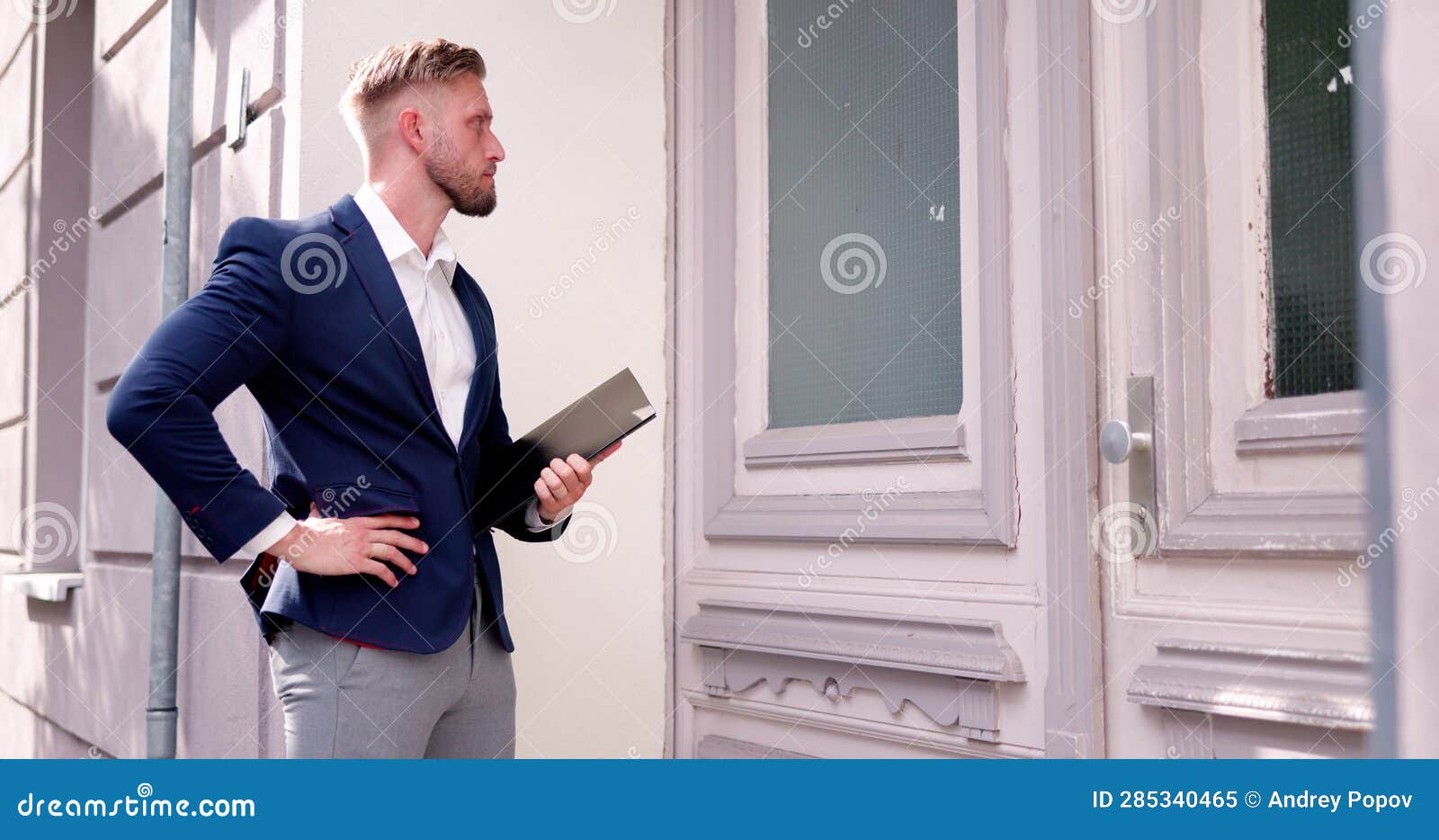 Bailiff Debt Collector Man Knocking Front Stock Image Image of confiscation, office 285340465
