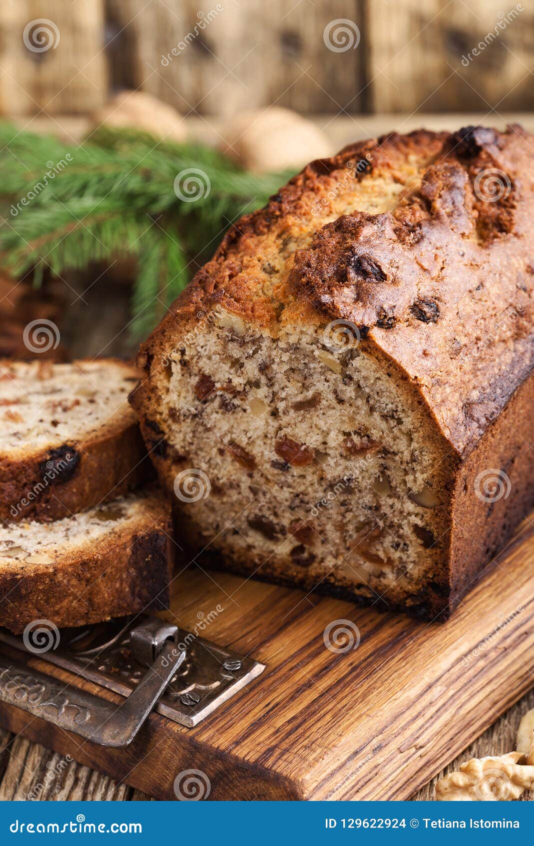 Christmas Loaf Cake - Holiday Swirl Loaf Cake | Recipe | Loaf cake, Holiday ...