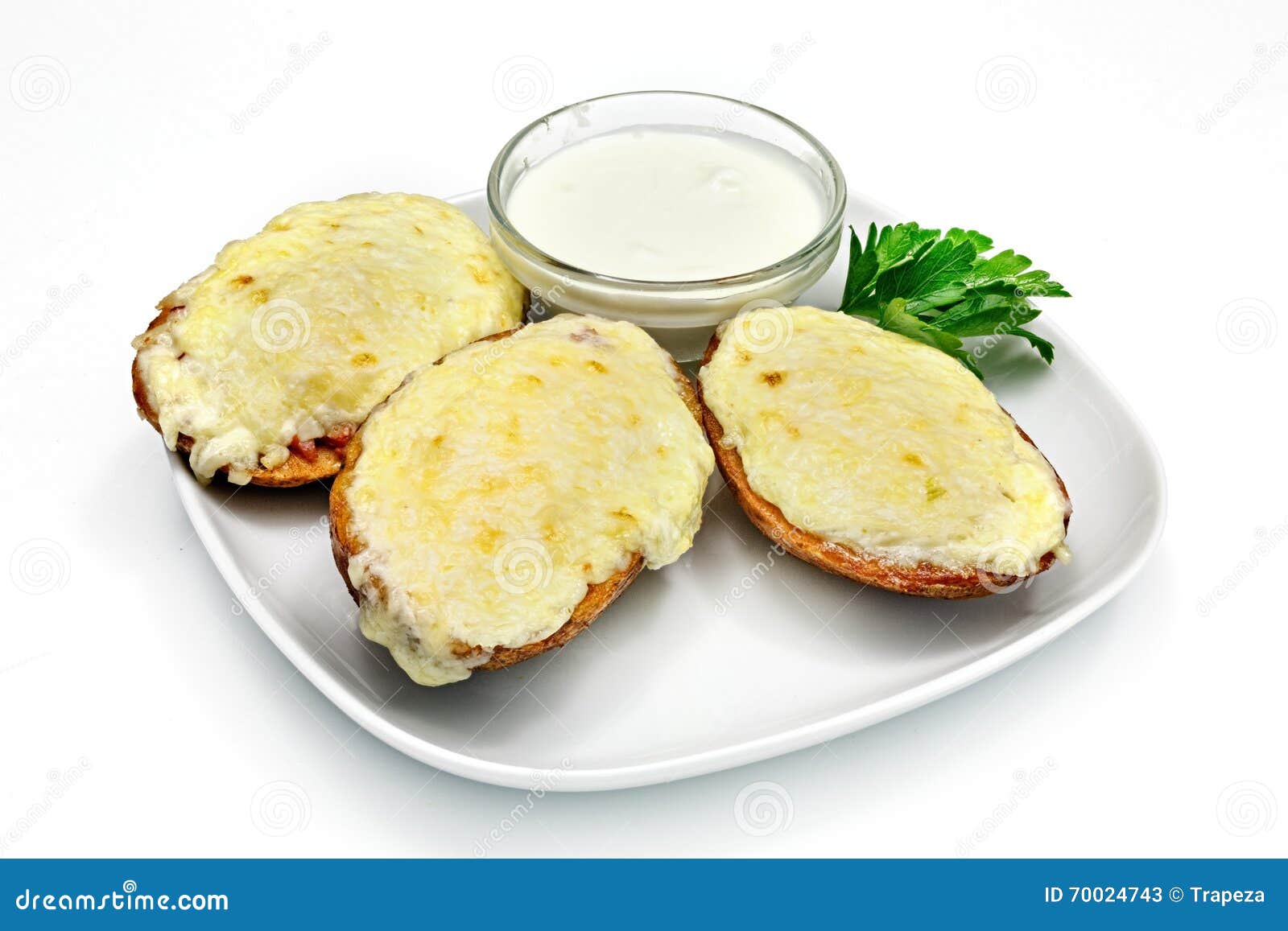 Baked Oysters with Cheese and Sauce on a Plate on a White Background
