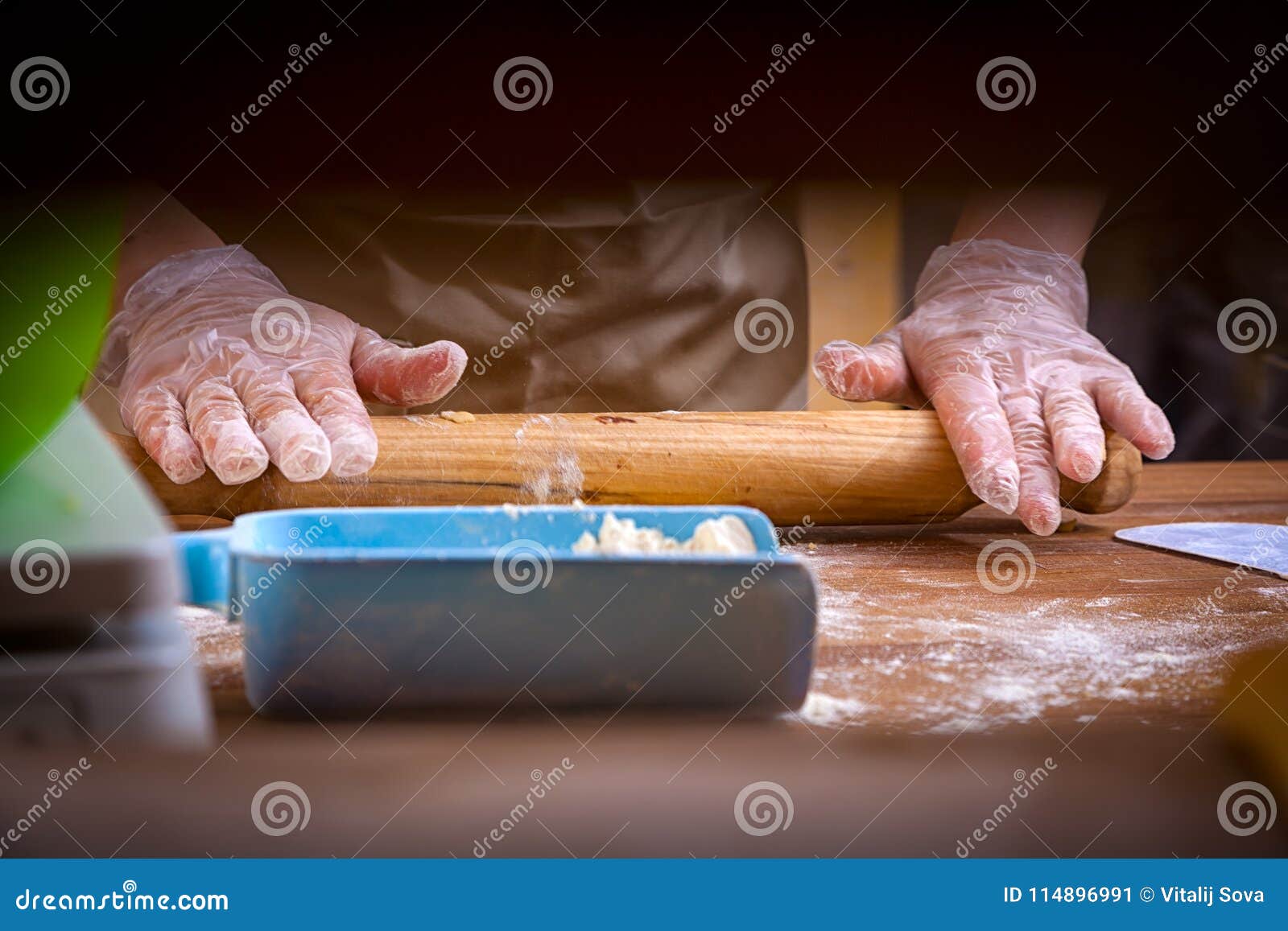 Baker roll the dough stock image. Image of kitchen, food 114896991