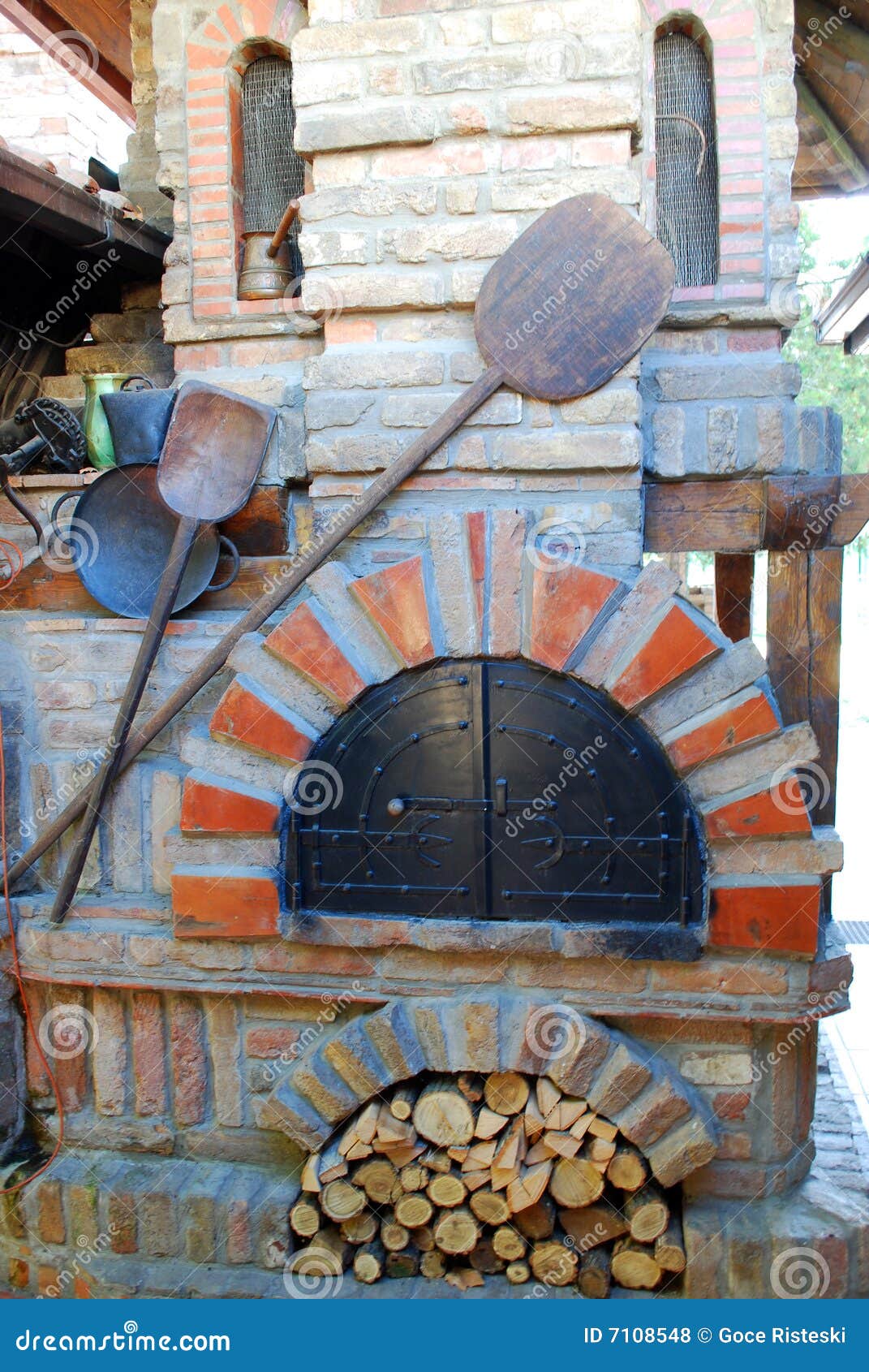 Bakery stove stock photo. Image of stove, baking, oven 7108548