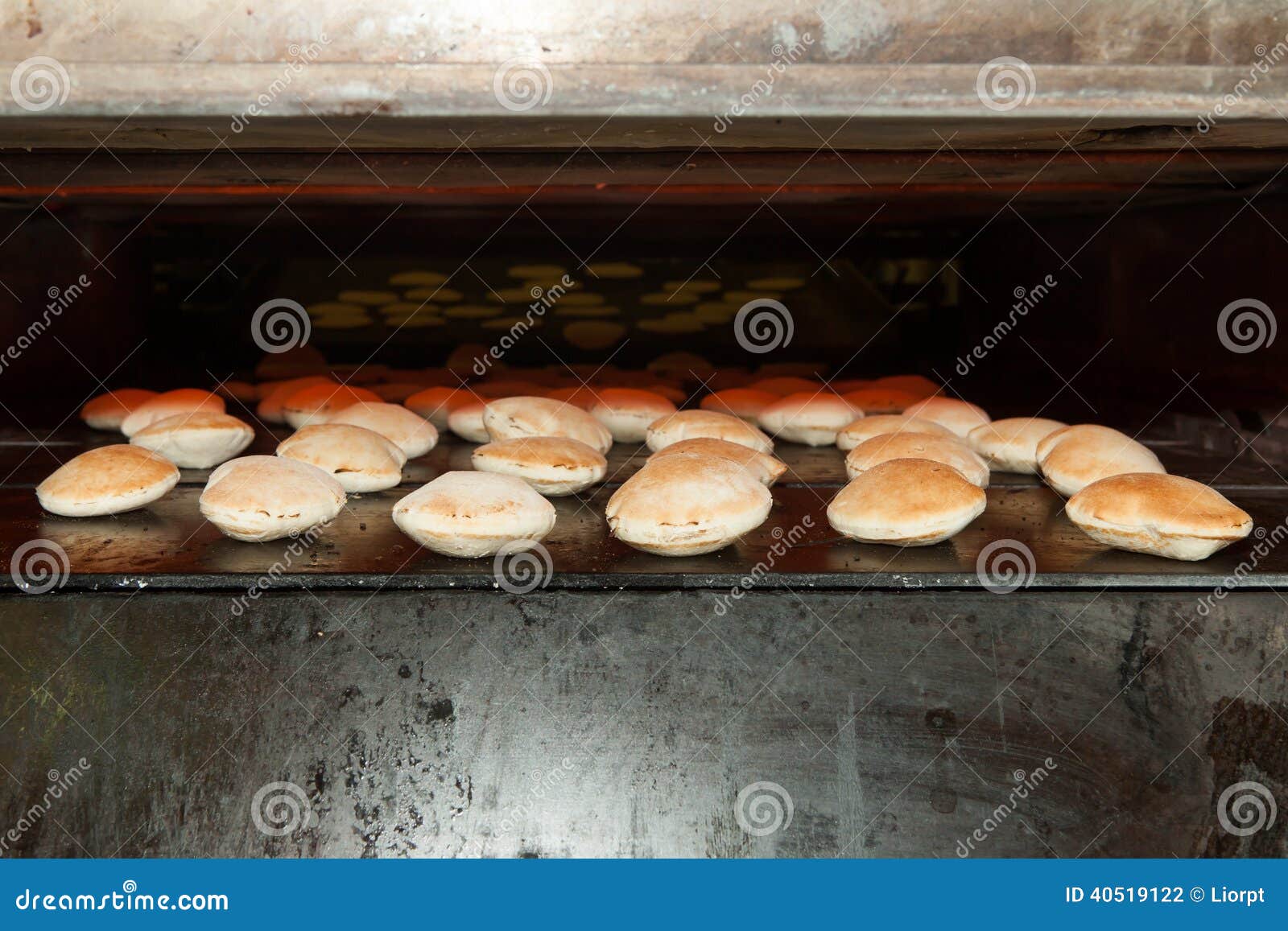 Baking Oven with Pita Bread Stock Photo - Image of factory, flour: 40519122
