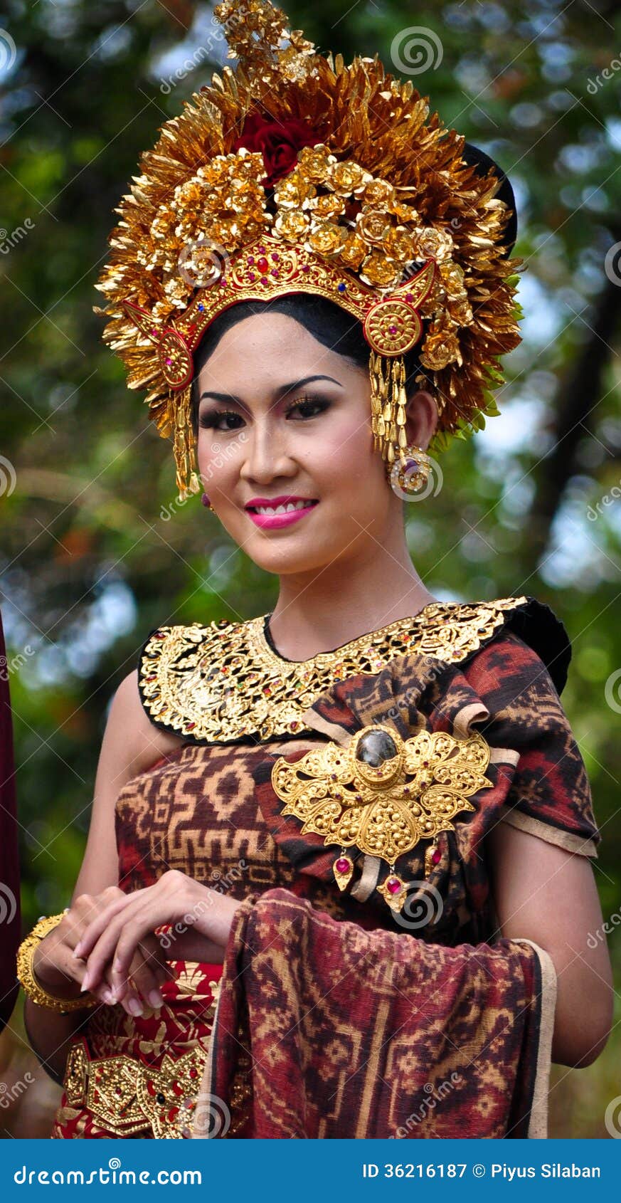 Balinese Girl With Traditional  Dress  Editorial Photography 