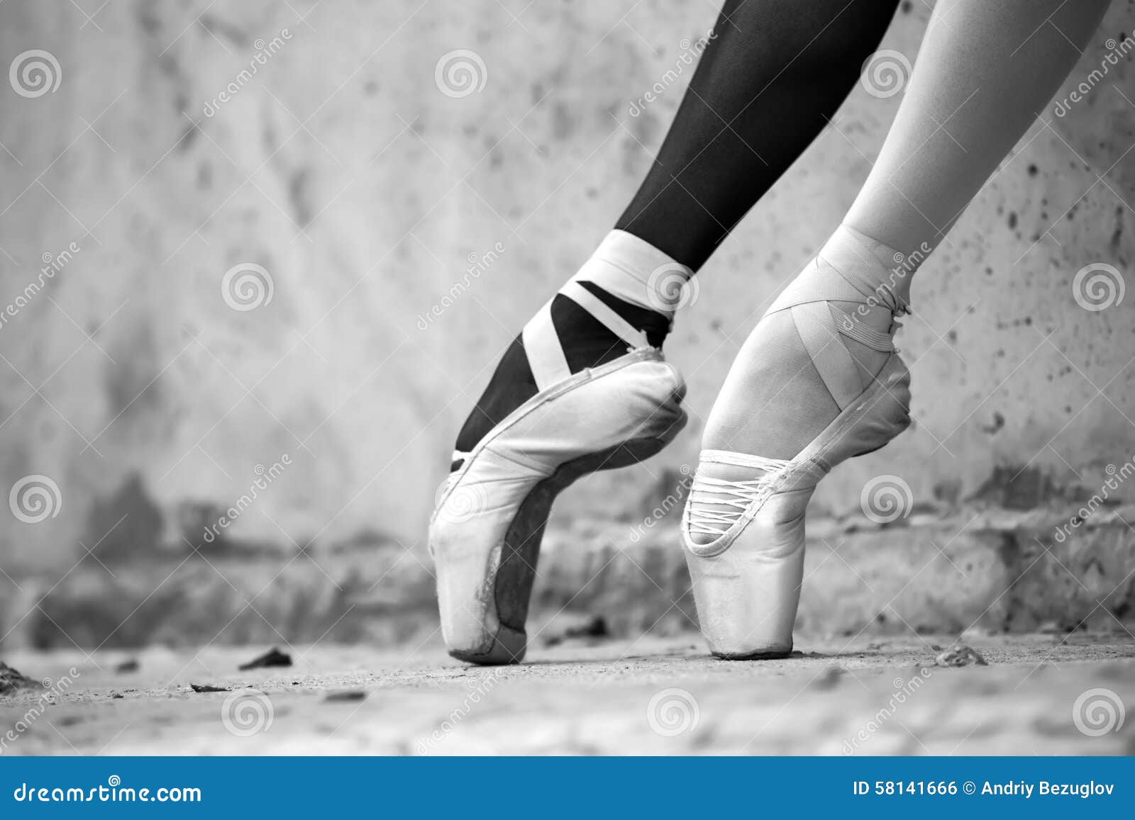 Young Ballerina Tights stock photos - OFFSET