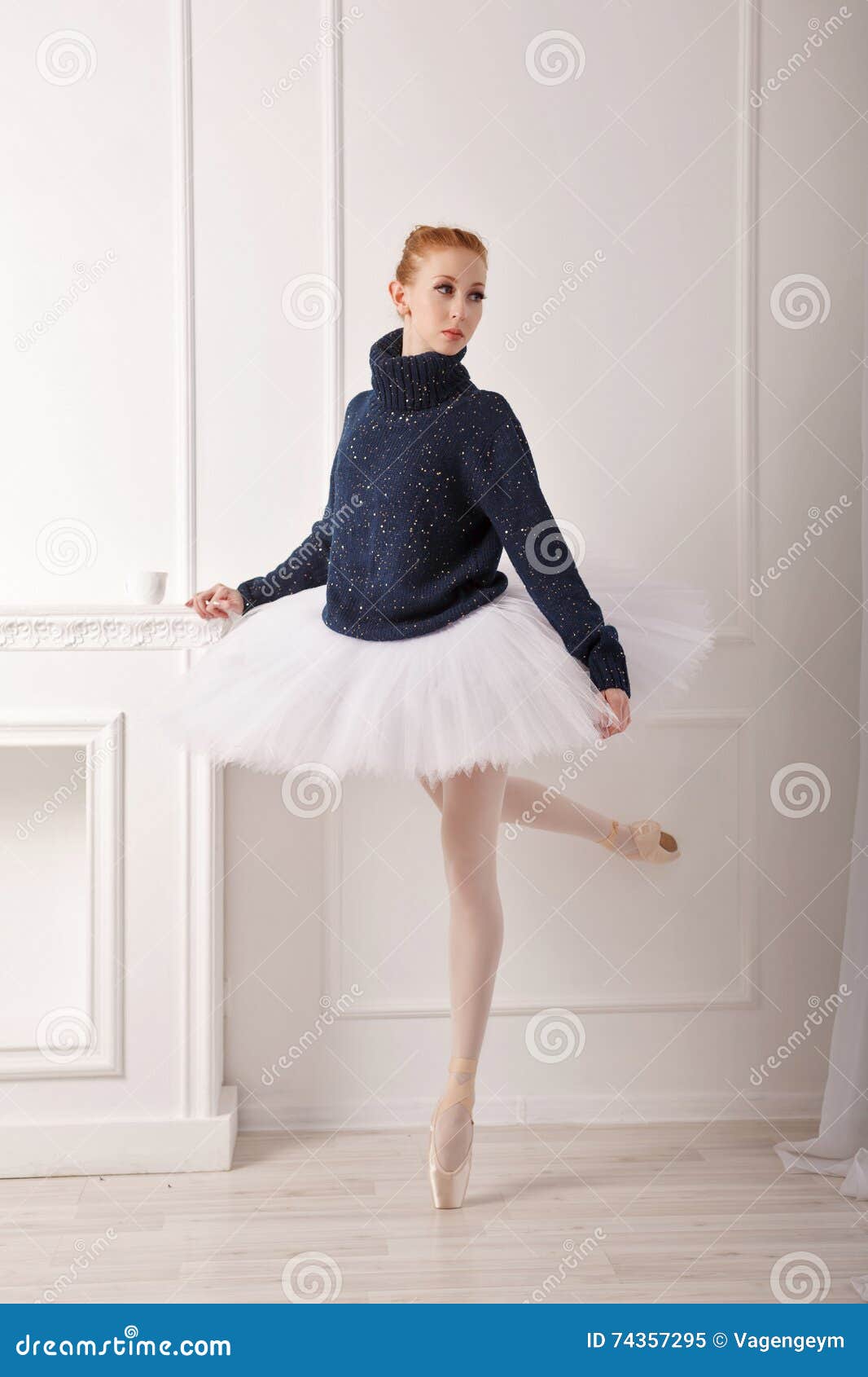 Ballerina in Warm Stock - Image of female, motion: 74357295