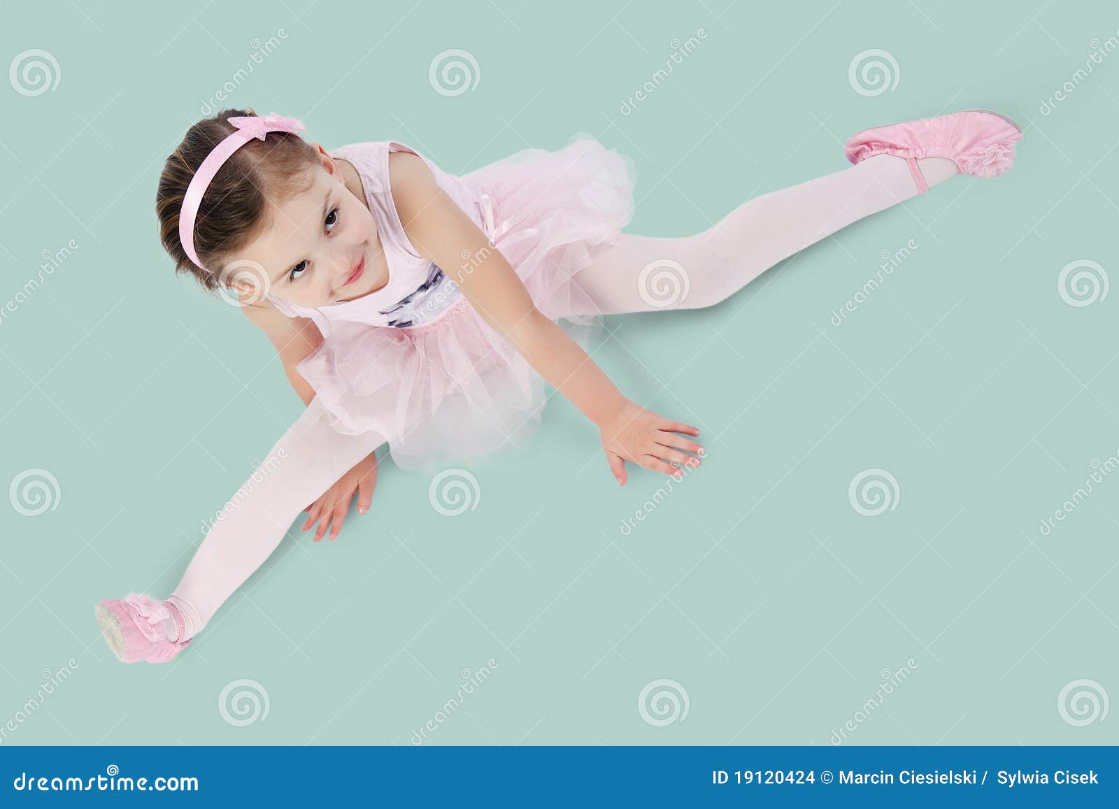 Ballet lesson stock photo. Image of smiling, preschooler - 19120424