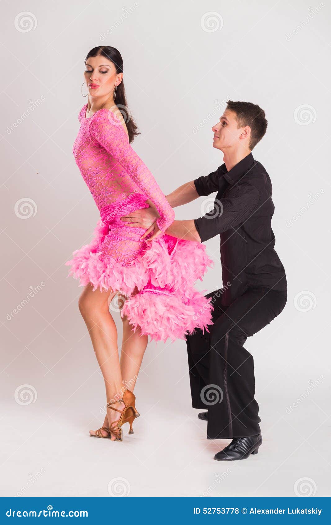 What to Look for in a Ballroom Dance Instructor
