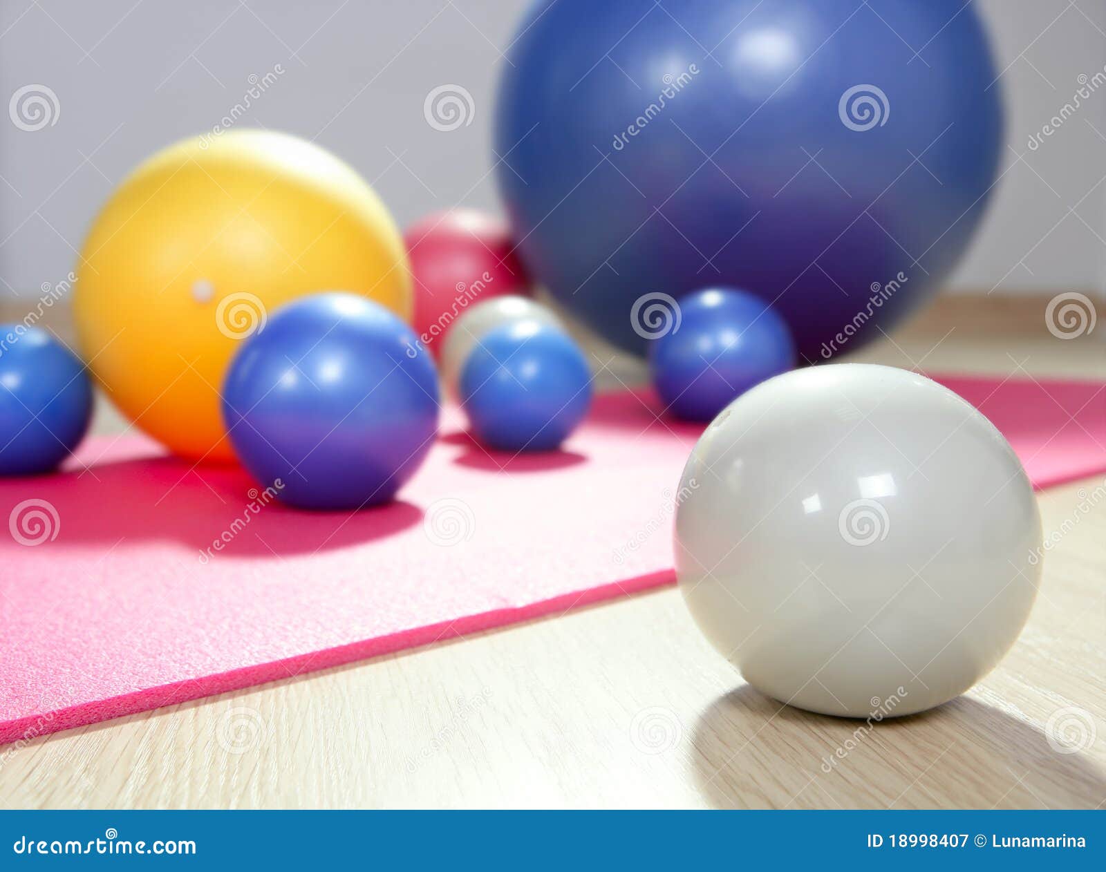 balls toning pilates sport gym yoga mat