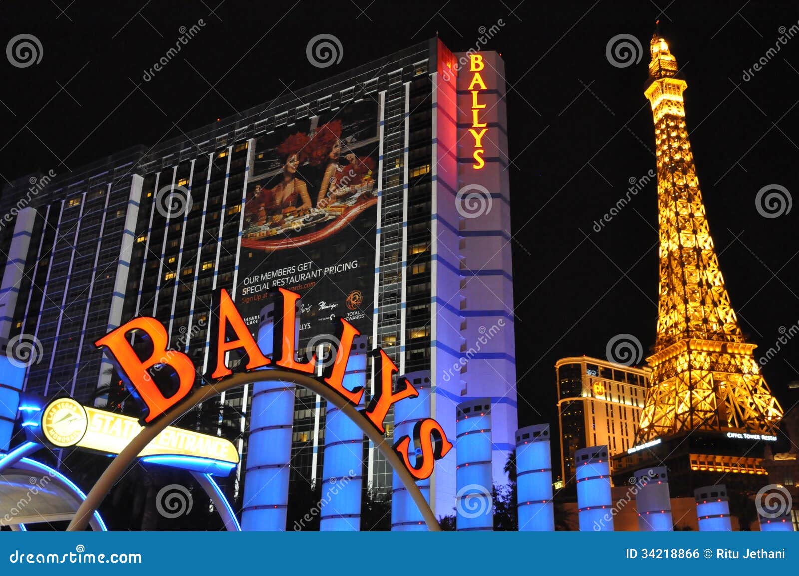 Bally S Las Vegas and Paris Eiffel Tower Replica in Las Vegas Editorial  Photo - Image of downtown, street: 34218866